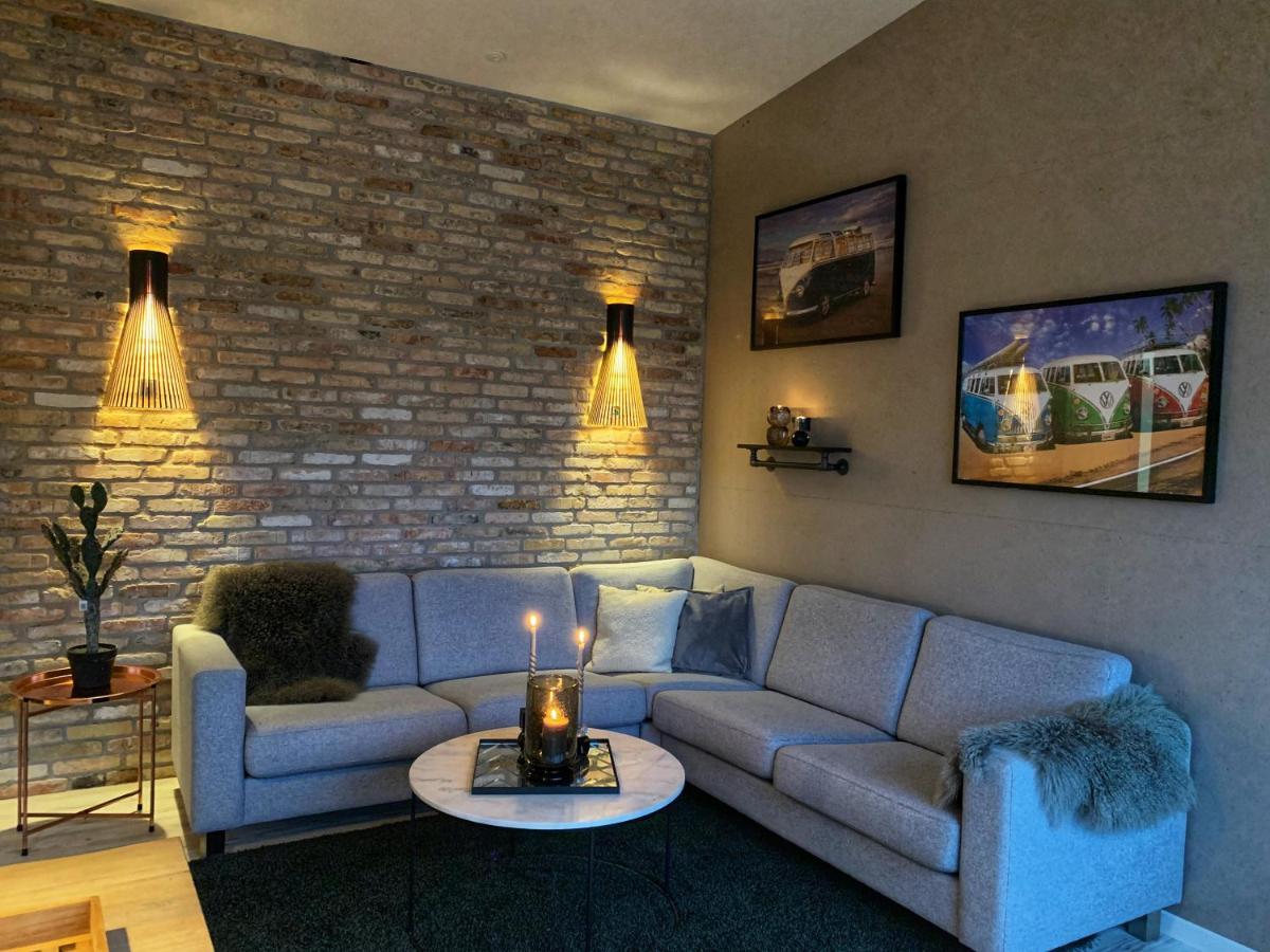 Broncks Apartment 1 - Modern 2-Bedroom In The Heart Of Tórshavn Exterior foto